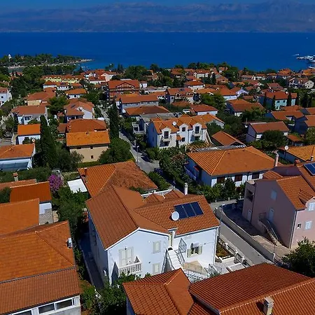 Apartments Manda Supetar Exterior photo