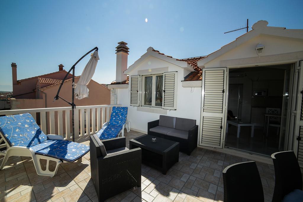 Manda Apartment *
